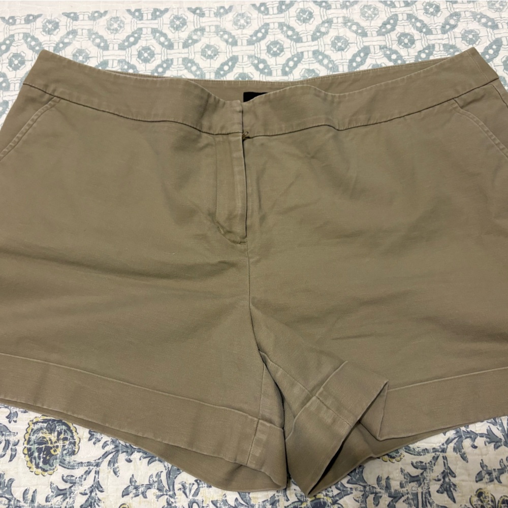 Apt. 9 Women's Tan Shorts